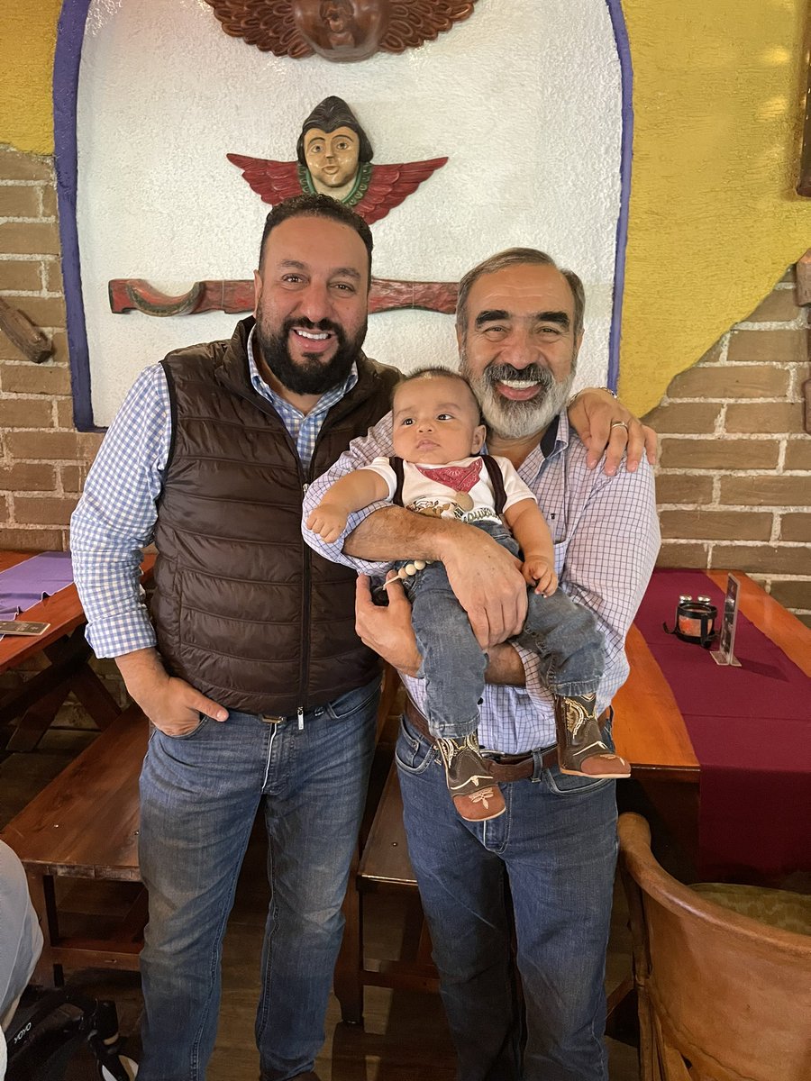 Le doy Gracias a Dios por un año más de vida!! Ya en mi 4ta década que Dios me ha llenado de bendiciones junto a mi Familia !!! Gracias Dios !!!
Josue 1:9
