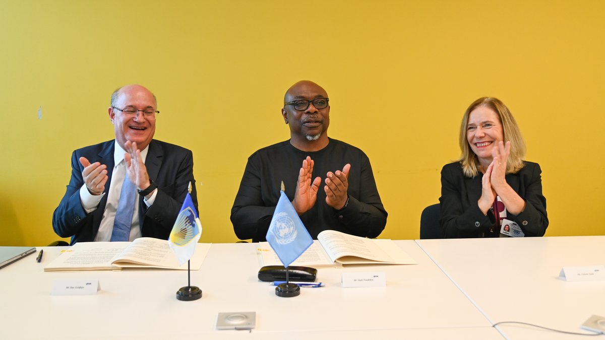 the_IDB's tweet photo. Our agreement with @WMO @UNDP @UNEP will generate crucial information that will expand countries’ preparedness and resilience to climate change.
 
This partnership also makes the IDB one of the first Multilateral Development Banks to access a UN-administered Multi-Partner Trust Fund and exemplifies work that MDBs have been doing with the UN and UN agencies to enhance collaboration.

Read our press statement: https://t.co/62X6rgHtXO

#MDBs @UN_SOFF