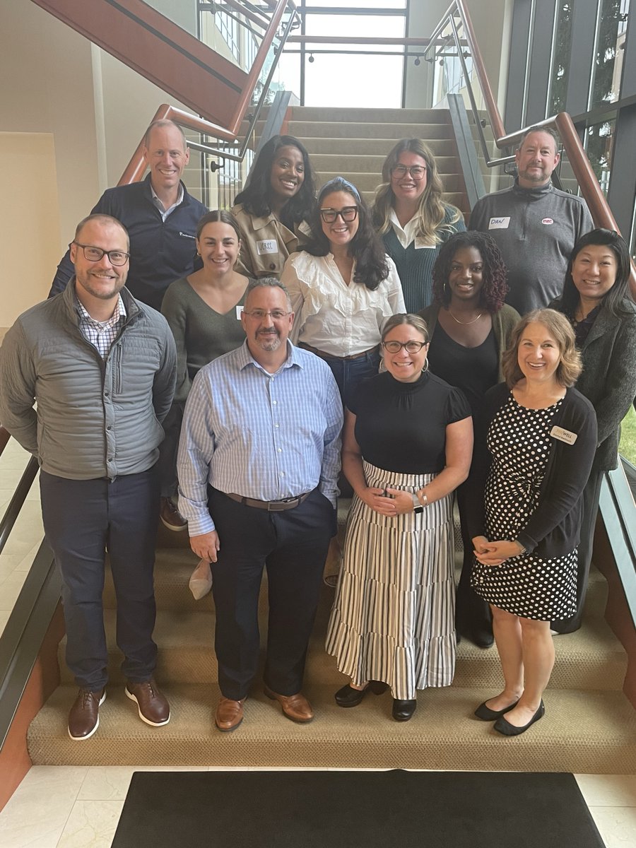 Day 2 of FarWell’s Change Leadership Bootcamp in Milwaukee is complete! Over the past two days, leaders explored frameworks that drive organizational change and shared insights. Change Leadership Bootcamp: loom.ly/EnLDB5Q 
#ChangeLeadershipBootcamp #Milwaukee