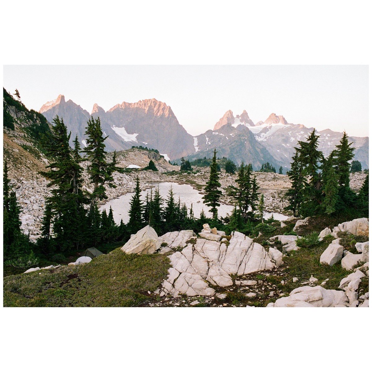 forestoutside's tweet image. Sunrise on Portra 800 🎞️