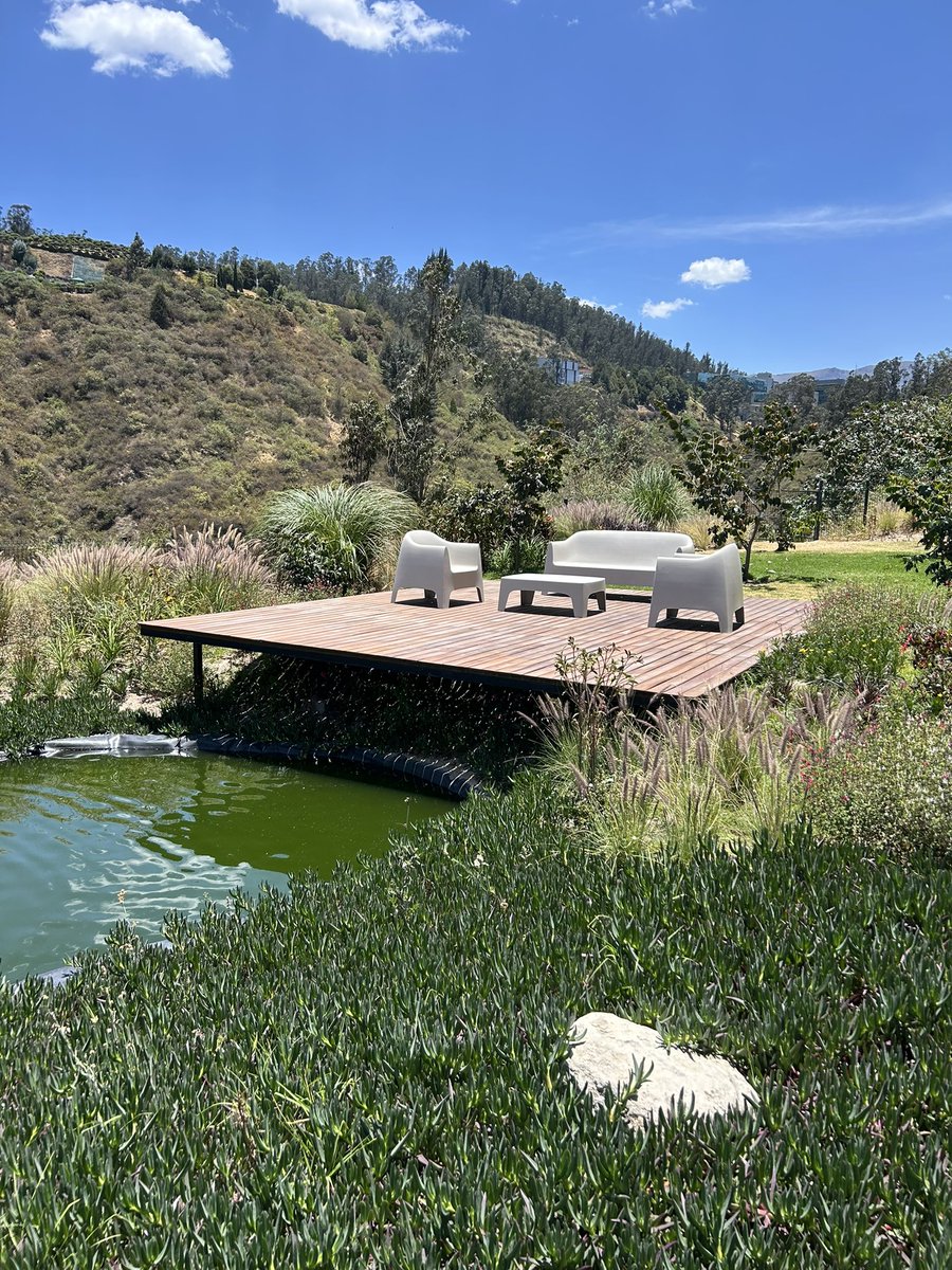 iemedep's tweet photo. Qué os parece este lugar para hacer mediaciones?
@UDLAEcuador 
#ArquitecturaMediacion
#EquilibrioPaz https://t.co/tsgvad3d2A