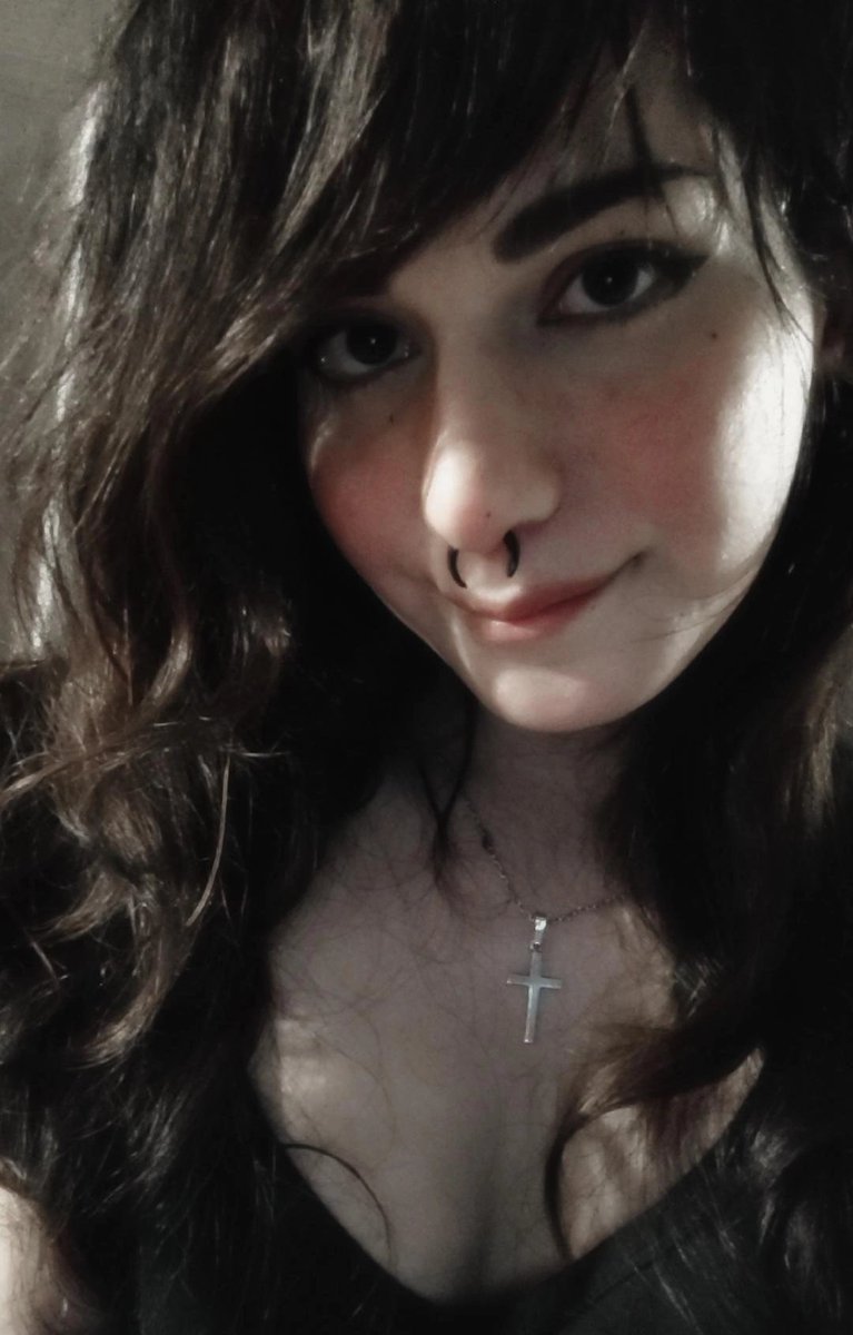 darthfemcel's tweet photo. gotika trans https://t.co/m4LeR7el23