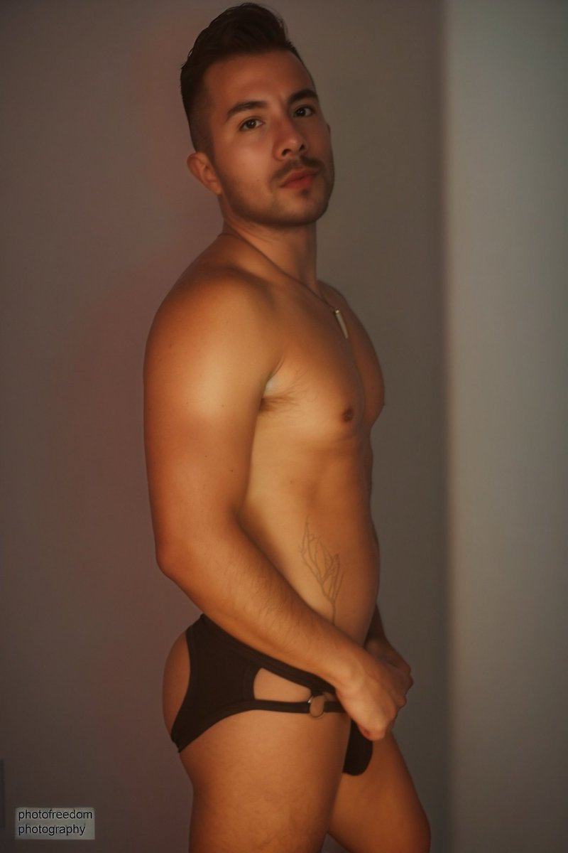 the_naked_yorch's tweet photo. #goldenhour #jockstrap #modeling #gaymodel #gaymodeling #gayunderwear #hoscos #malemodel
Thanks :
@PhotoFreedomNYC
#photofreedom #photofreedomphotography https://t.co/cGhcFqegA6