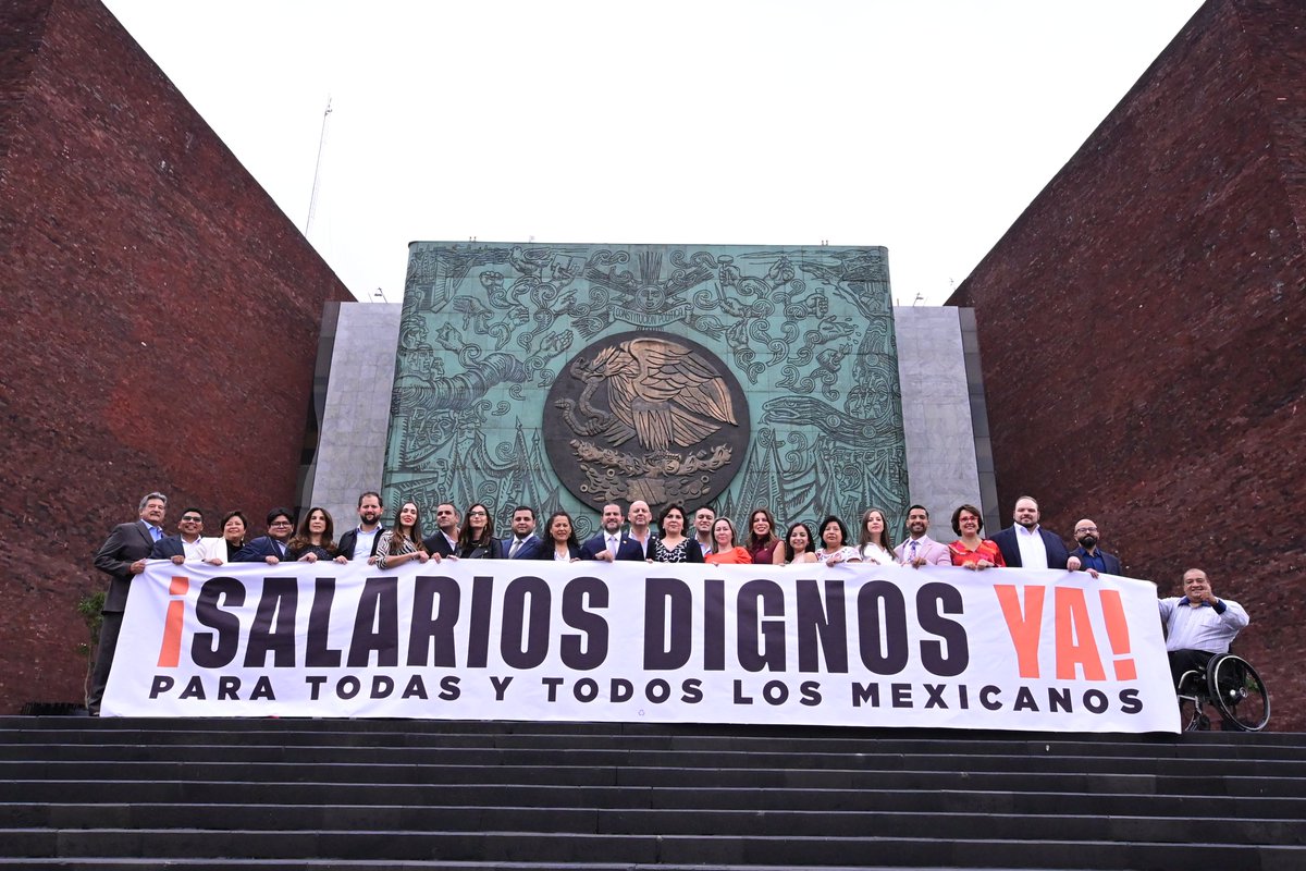 Movimiento Ciudadano ha luchado porque las y los trabajadores tengan acceso a un salario digno. 

Ahora, logramos que tu salario nunca esté por debajo de la inflación y siempre valga lo justo.

Seguiremos firmes, defendiendo los derechos de millones de mexicanas y mexicanos. 🍊