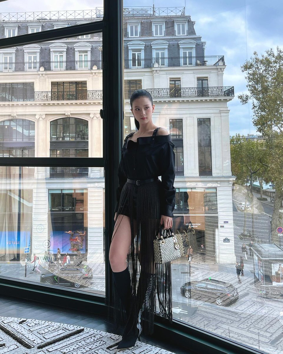 jenniesrenes's tweet image. jisoo ig update!