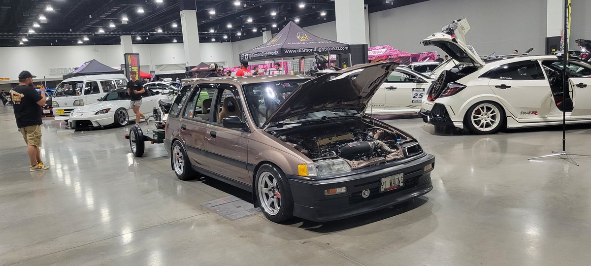 f1rend's tweet image. I forgot to post some photos from #importexpo it was a dope show tbh and i got lots of 3ds photos to dig through 🤣