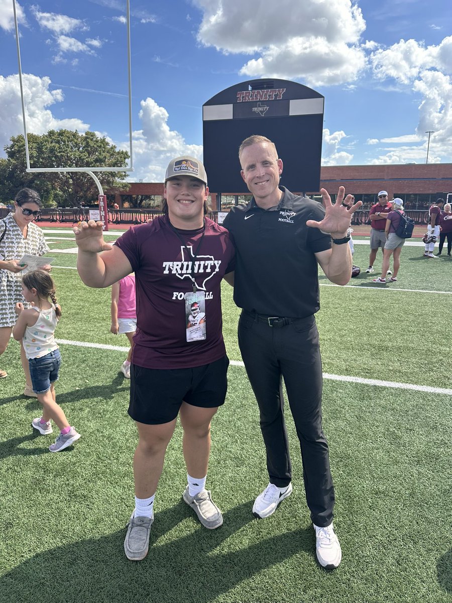 ValienteWyatt's tweet photo. After a great conversation with @JerhemeUrban83 and @CoachLytal I am blessed to receive an offer from @TUFootballTX!

@CoachQCPProud @BarksdaleBeau @AllenMarrow @Cedar_ParkFB @Coach_Tiz https://t.co/JLfoGk3gSi