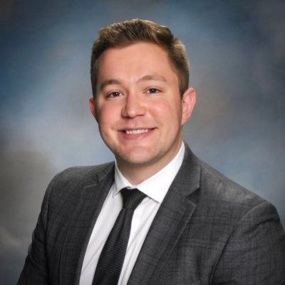 Hi #MedTwitter! I’m Matt, an M4 at QU Netter, on the 6yr plan after an MBA at NYU Stern, applying #Anesthesiology for #Match2025. 🥳⚕️

Passionate about cardiac, transplant, &amp; critical care, I’m interested in bringing tech from benchtop to bedside. Excited to connect this season!