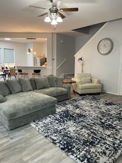 us_premier's tweet photo. Have employees that need to leave the state on business? Need somewhere for them to stay for long periods of time? We'll you've come to the right place! Here at US Premier we provide short term housing for individuals and companies all across the US! Give us a call today! https://t.co/KCPz6NYyqI