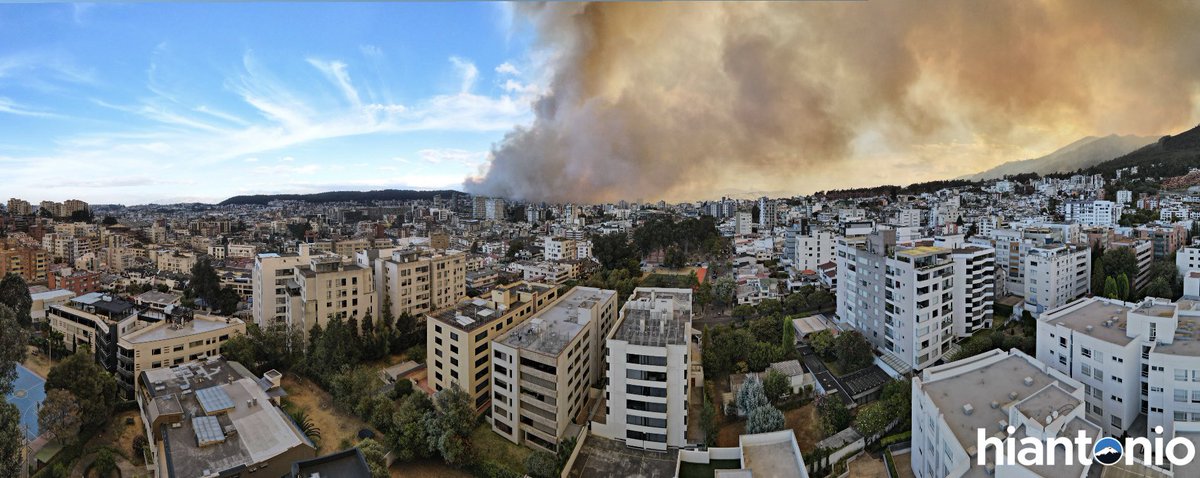 Así se encuentra y se ve la ciudad de Quito desde el norte (sector del bosque).

Una nube gigantesca de hubo que se desplaza por la ciudad, producto de los incendios.

<a href="/BomberosQuito/">Bomberos Quito</a> <a href="/elcomerciocom/">El Comercio</a> <a href="/eluniversocom/">El Universo</a> <a href="/Primicias/">Primicias</a> <a href="/Expresoec/">Diario Expreso</a> <a href="/fotografosecu/">Aso. Fotógrafos Ecuatorianos</a>
