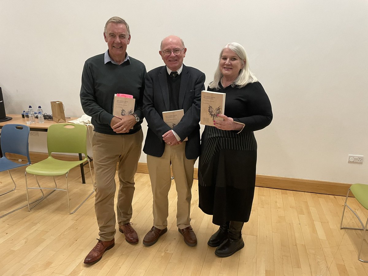 We got to launch Ian d’Alton’s collected essays, Southern Irish Protestants, this evening. Bryan Dobson did the honours, and yours truly was Mc. A really nice event for a worthwhile collection and a great historian author.