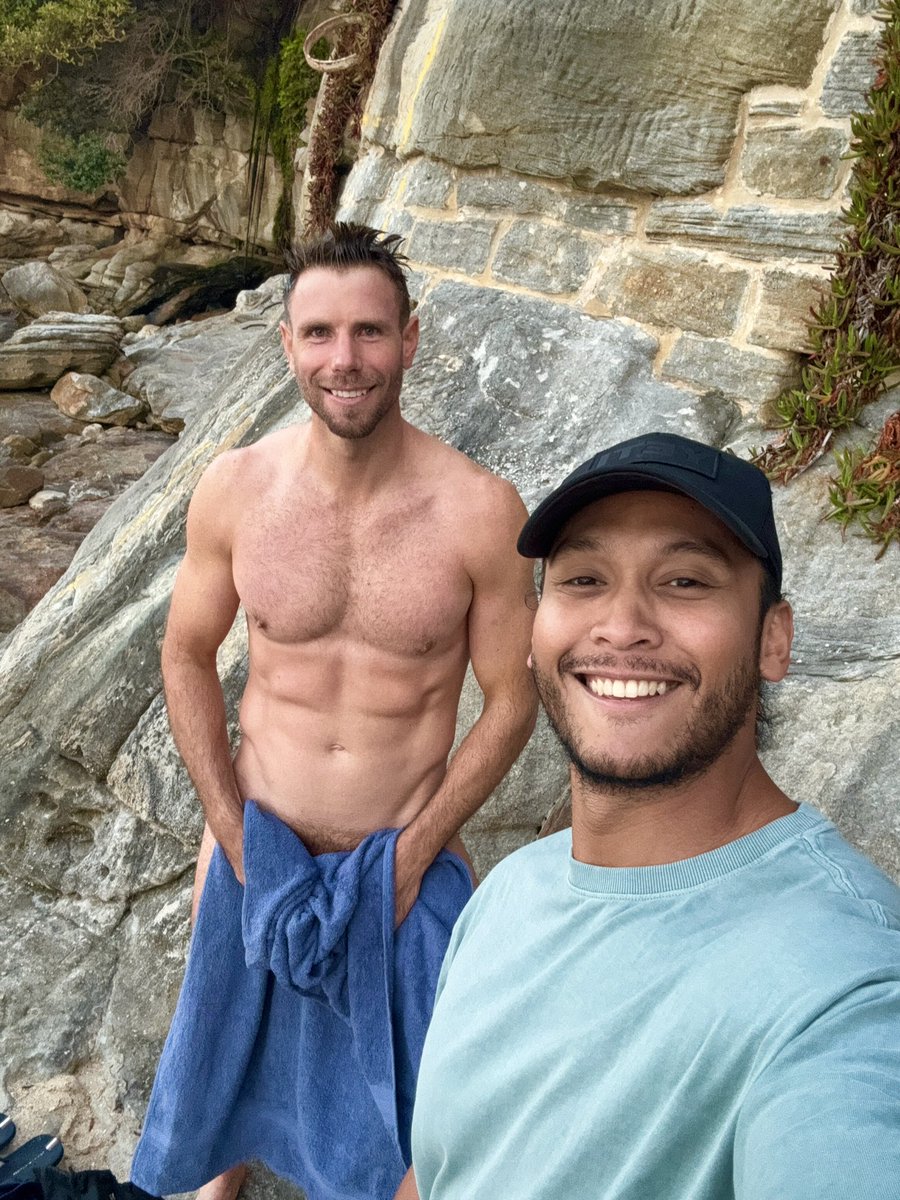 FrothiX by LouieG (Spain 🇪🇸 Apr 19 - May 3)🍇 (@guerrerofamoso) on Twitter photo 📸 What a kind and incredibly handsome man <a href="/Robbie_Manson_/">Robbie Manson</a> is 🥝✨ love me a sunrise shoot 🌅 📸 What a kind and incredibly handsome man <a href="/Robbie_Manson_/">Robbie Manson</a> is 🥝✨ love me a sunrise shoot 🌅