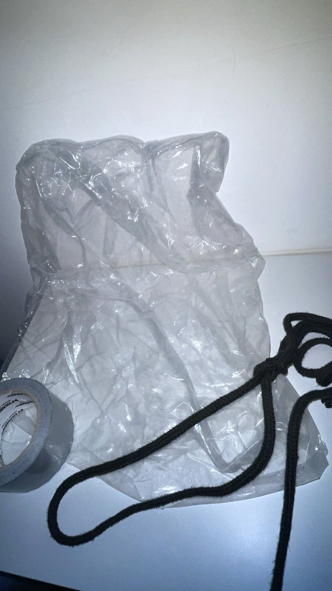 GayKinksofSnap's tweet image. My Fav Setup, bag, rope noose and plastic bag. Who would come put it all on me? :) #gaybreathplay #gaybdsm