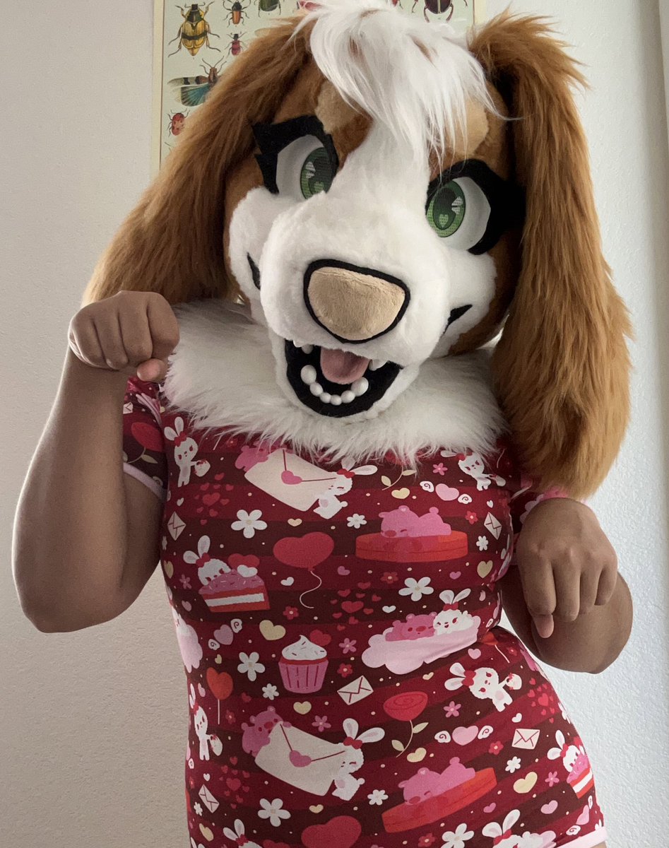 I have terrible art block rn so here’s a photo of Moxxie being cute 🥲💕
