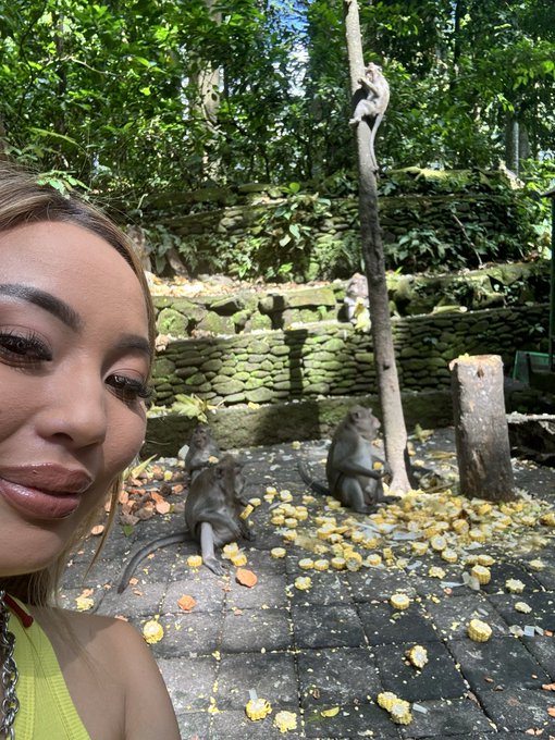 Watch Kazumi's leaked NSFW photo on TwXstars