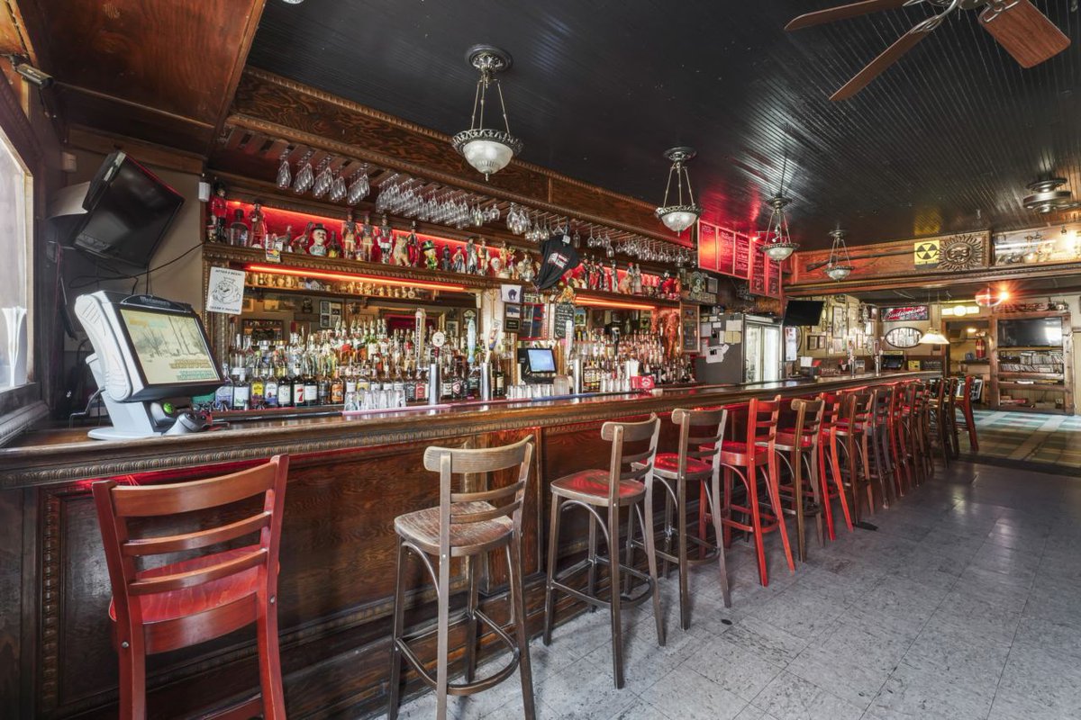 DiBlasiRE's tweet photo. DiBlasi Real Estate is proudly offering Albany's "Legendary" Palais Royale Bar and 3 adjoining apartment buildings that generate a solid regular income from rents and customers.
https://t.co/mPSw9grVpX or reach out to for financials. Who wants to be the next owner? https://t.co/ta1GARXq5U