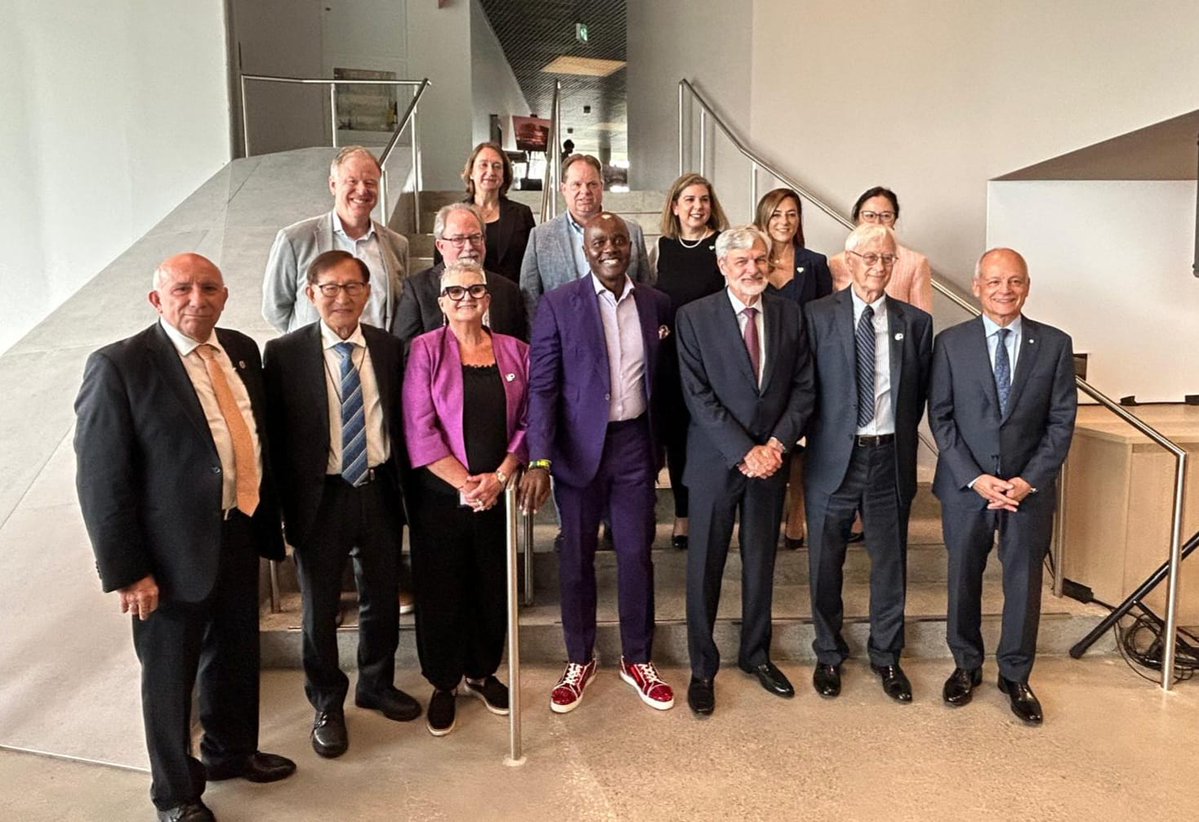 Raymond Cho tweet media