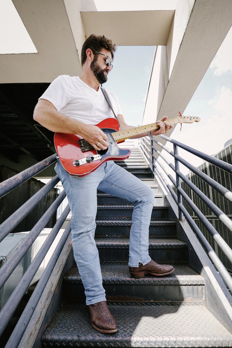 My favorite redhead. 🔥🎸 #Lucy 

📸: <a href="/jamienwendt/">Jamie</a>