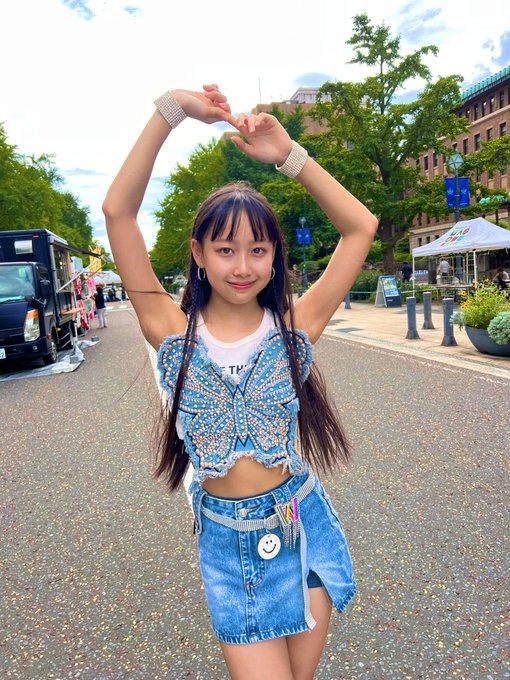 NananeのTwitter画像30