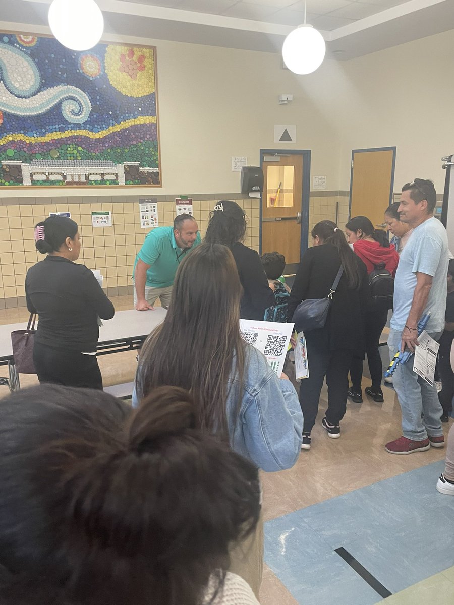 RSpedafino's tweet photo. What a turnout for K-2 Back to School Night @postroadschool! It was great to see our new and returning @postroadschool families, what a night! Mrs. Ossorio and I are so excited for this school year! @postroadpta #wpproud #postroadrocks https://t.co/bSbK7uwWht