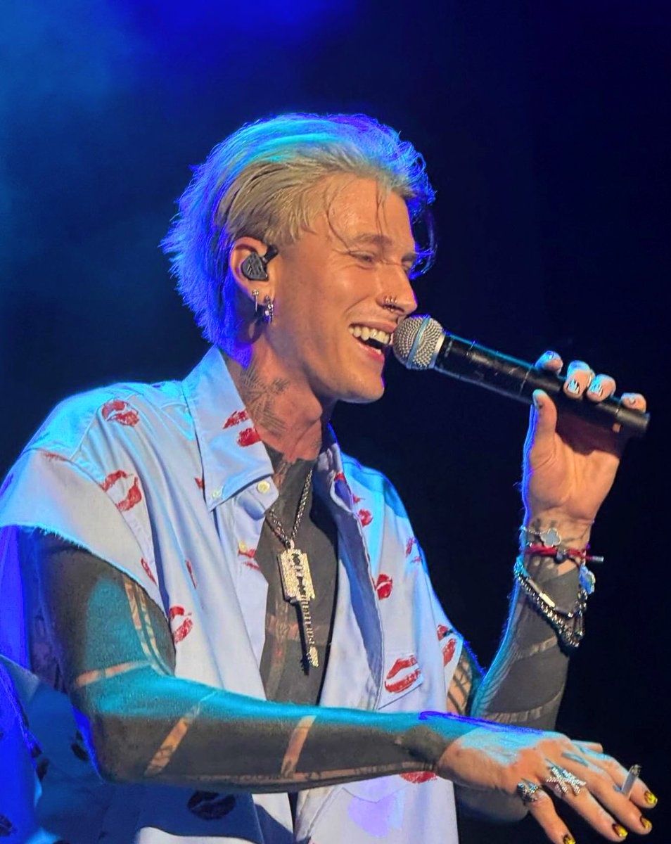 MGK MOB XX parody tweet media