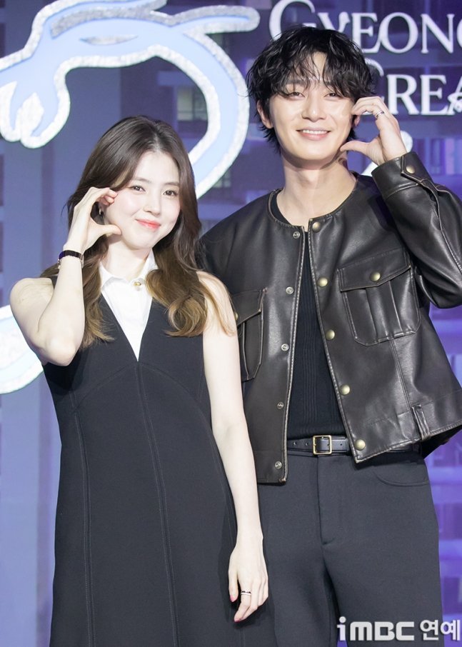 K-Pop Scoops tweet media