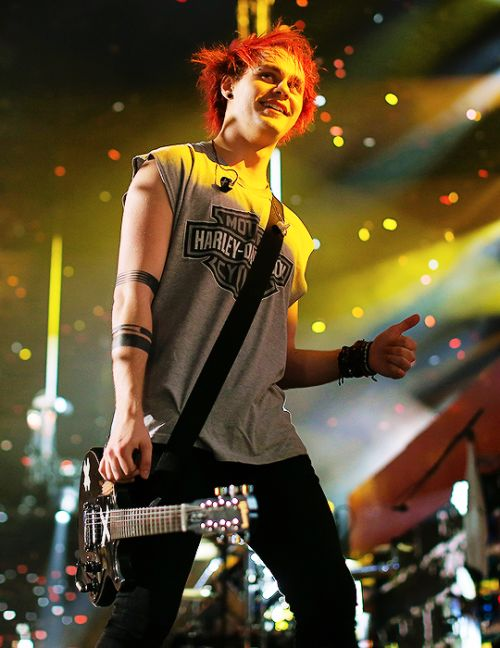 hourly michael (@hourlymgc_) on Twitter photo 