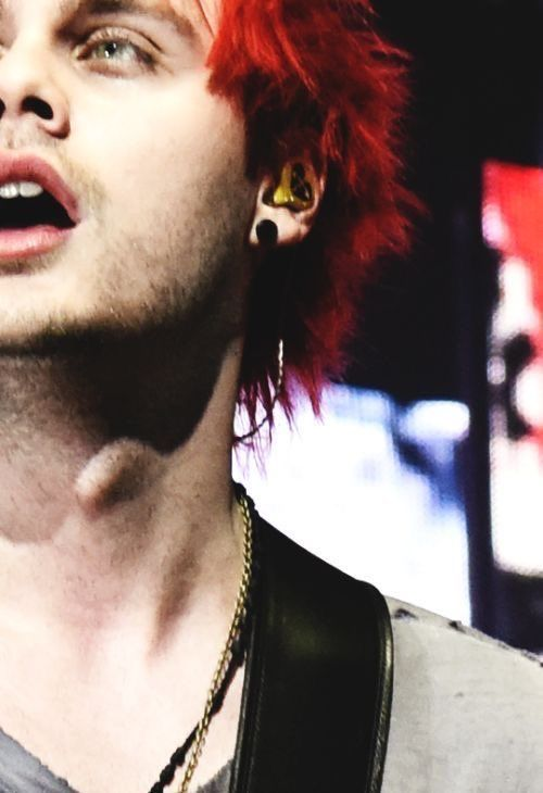 hourly michael (@hourlymgc_) on Twitter photo 