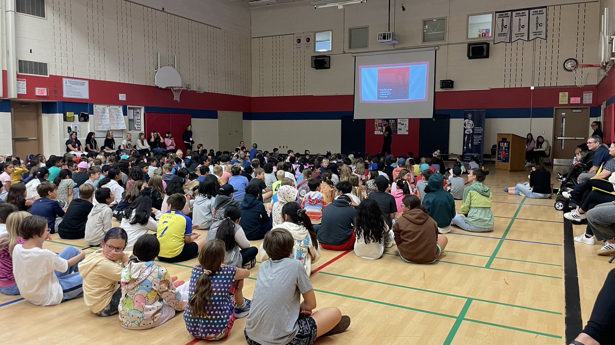 kennedyclass's tweet photo. Fantastic Terry Fox Assembly today @OrchardPublic @TerryFoxCanada We can’t wait to have our school run October 10th and start Walk Across Canada! Last year we raised almost $7000. What can we do this year OPP? https://t.co/8LfCXePGDS