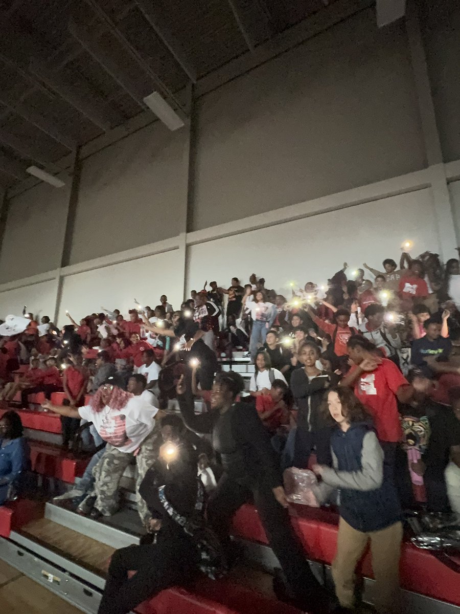 Tiffany Ramos Castillo tweet media