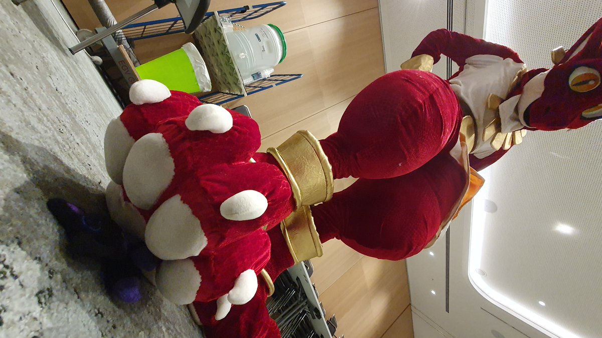 AkinariFox's tweet photo. Zhiris being cheeky again =w=

#paws #macrofurry https://t.co/yiwcEWU8nO