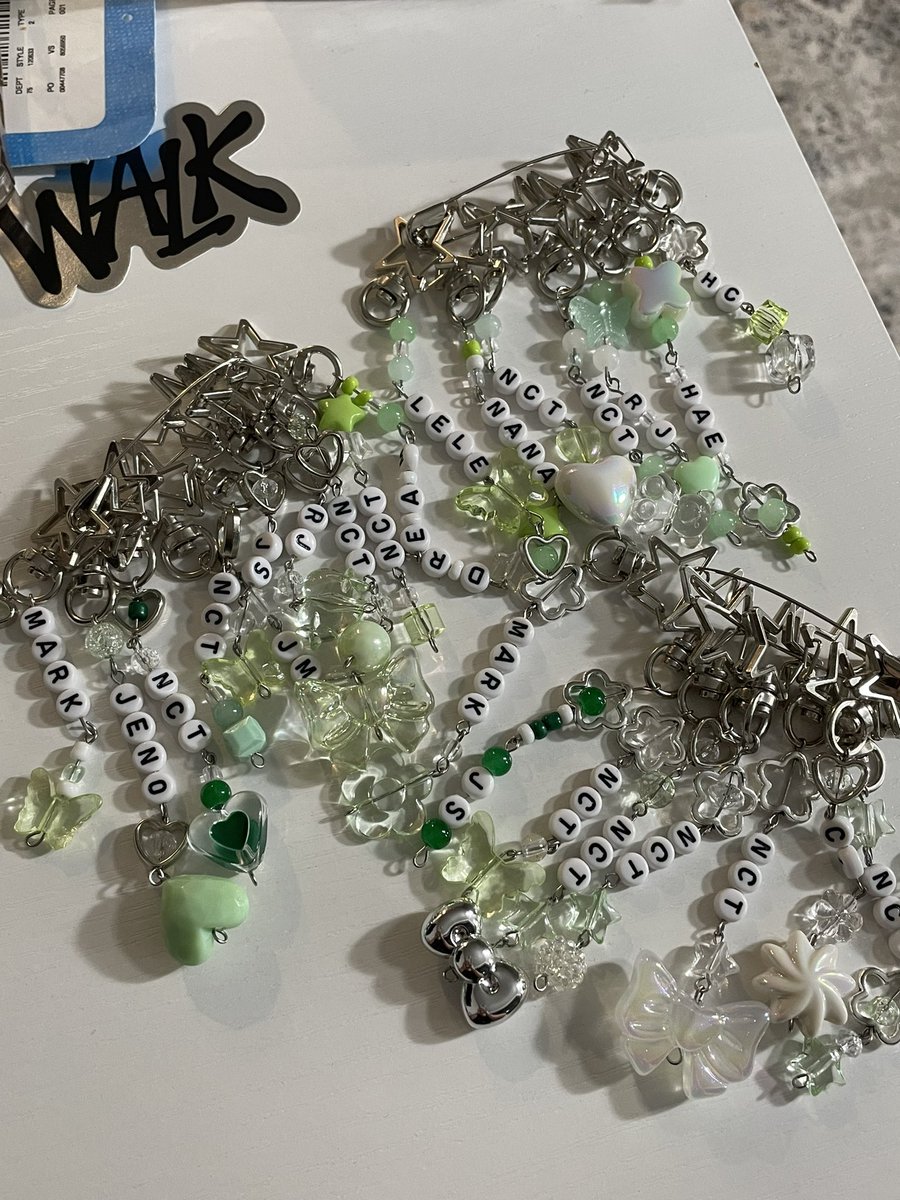 fairymurk's tweet photo. [NCT DREAM IN CHICAGO]
pls retweet!!

hi everyone!!! i’m handing out some handmade keychains for the nct dream concert in chicago!! on the day of i’ll post updates of my fit and where i am so pls don’t be afraid to come up to get one! supplies r limited thooo

#NCTDREAMinCHI https://t.co/e6e6hLe0gd