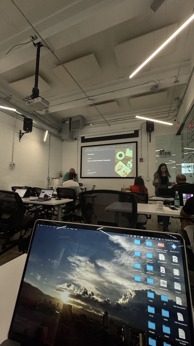 Almost done with the #DigitalMarketing Course with <a href="/BrainStation/">BrainStation</a> at their Wynwood Location! Extremely excited to take all this knowledge and use it with my clients! #creativa #latina #DesignThinking #marketing #branding