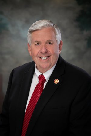 NdadaUhuru12345's tweet photo. This motherfucker will deserve every bit of the karma that is coming for him.
#MikeParson https://t.co/UCScOl0KDr