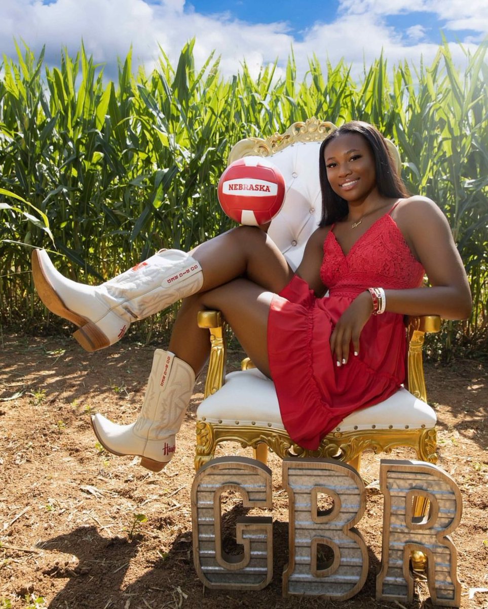 sasha ౨ৎ tweet media