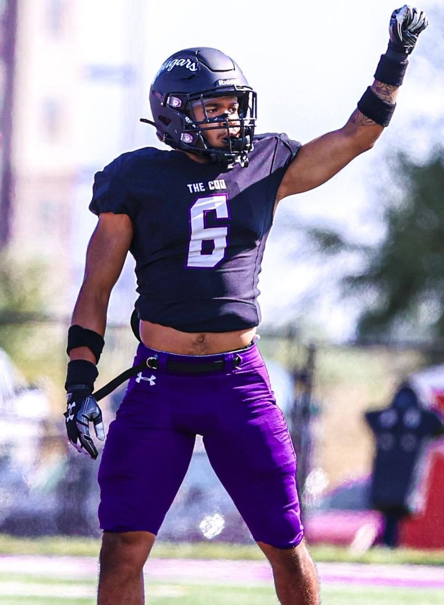 2021 Dubuque Senior grad Cain McWilliams (DB) University of Sioux Falls

<a href="/cain_mcwilliams/">Cain McWilliams</a>  <a href="/seniorramsfball/">DJ Moore</a> <a href="/USFCougarsFB/">USF Football</a>