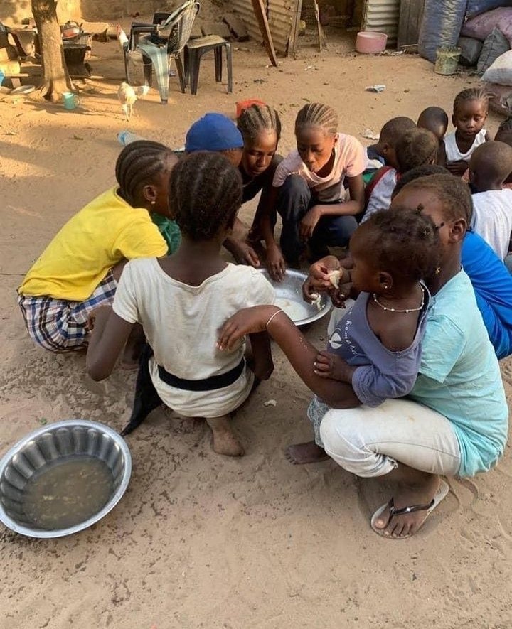 😭😭😭🙏🙏🙏🙏🙏please guys we need help with my family to have food to eat please 🙏🙏🙏🙏🙏🙏🤲🤲