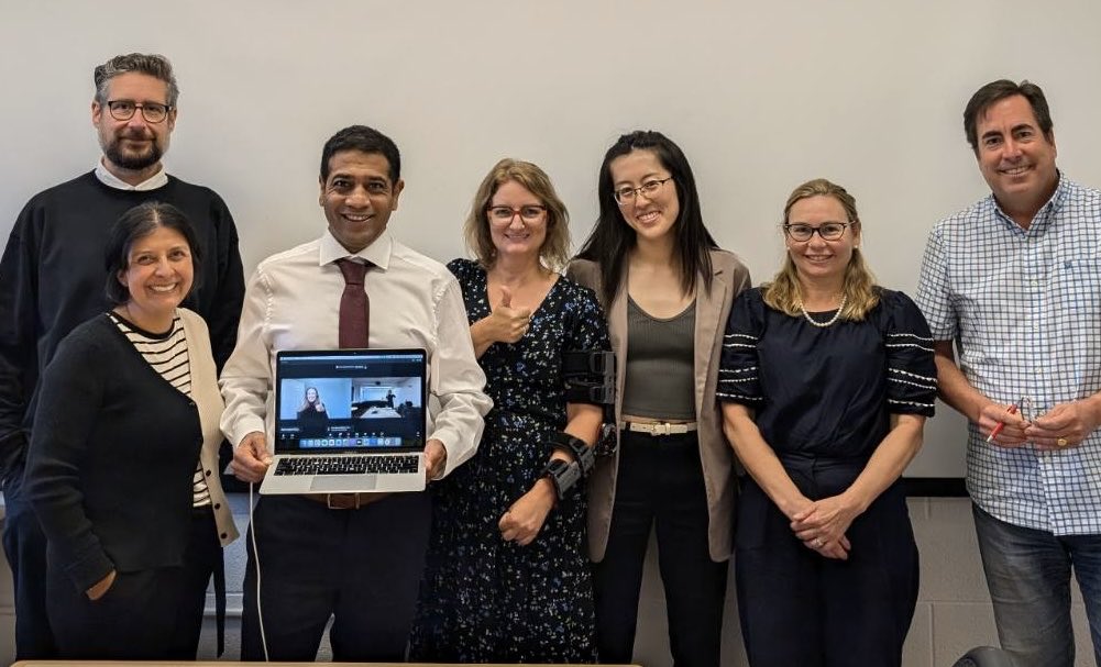 JenGommerman's tweet image. Congrats to @angeanr on defending her PhD. Dr. Wang you killed the defence and you are ready for your next scientific journey with the Kaech lab @Tcellogic. So proud of you!