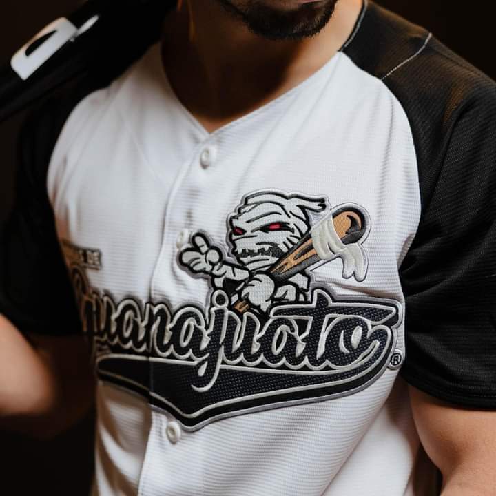 Santo_'s tweet photo. Momias de Guanajuato es el nuevo equipo en la Liga Mexicana de Béisbol y sus jerseys están con madre!!!
Los necesito! https://t.co/HG5D6OuI57