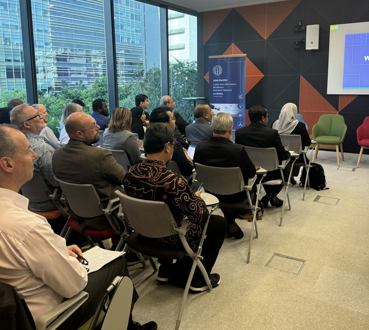 melikaatic's tweet photo. @TonyBanbury opens @IFES1987  Asia Pacific Cyber and Information Resilience Elections Network #CIREN with more than 40 election officials from Asia and the Pacific region,  technology partners and IFES colleagues https://t.co/Sp70QDLnXM