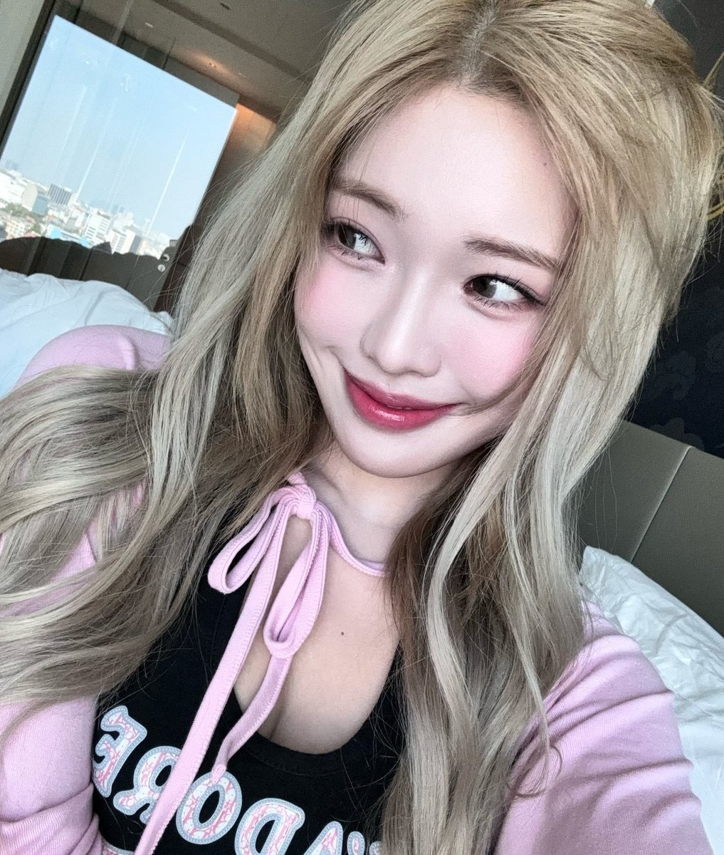ychaeb9t's tweet photo. ⠀           ✧・ hola! aqui haram llegó 
⠀⠀     ⠀a entregarte todo su amor 
⠀ ⠀       si me necesitas no dudes @
               y estaré ahí para ti <3 ! https://t.co/2j0CRTMlEt
