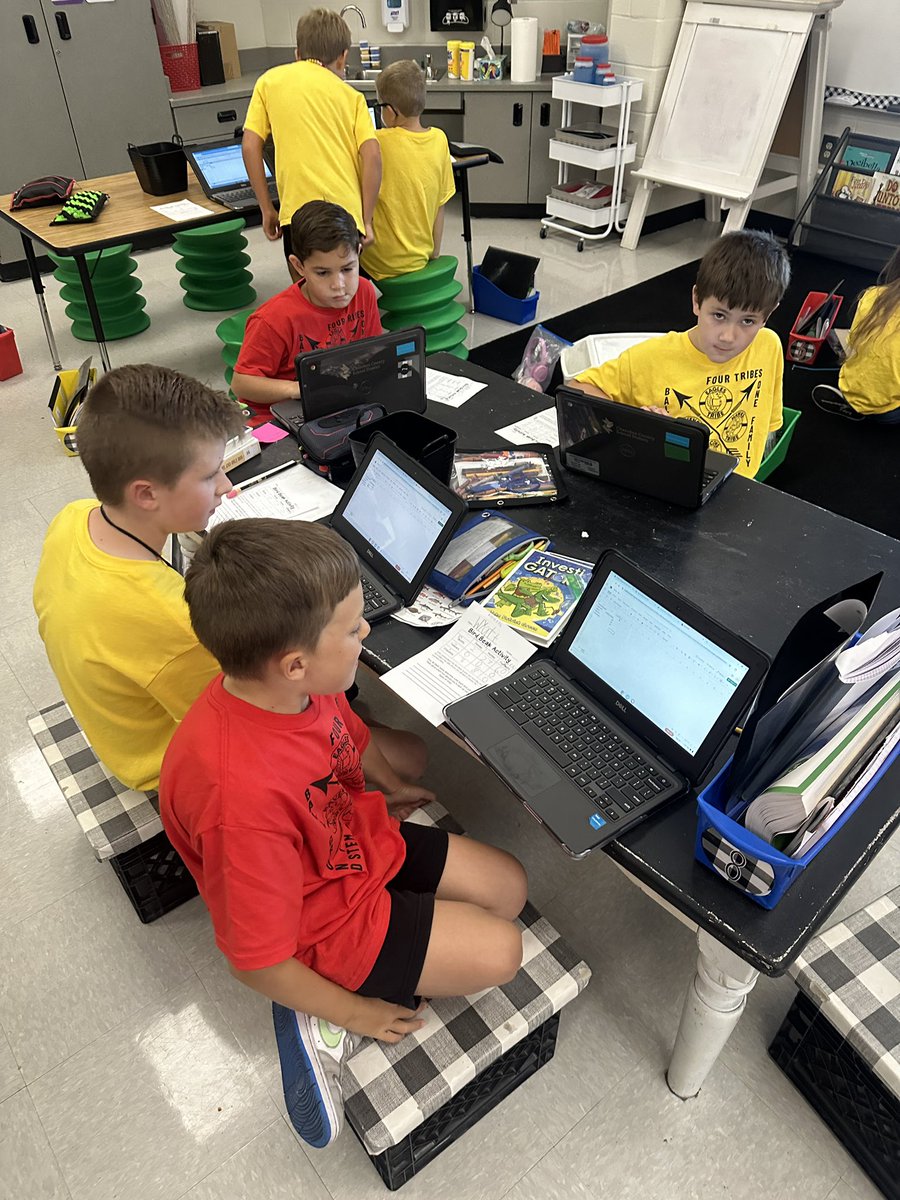 BG3ShineBRIGHT's tweet photo. Ss are doing a great job learning about @msexcel! They created a data table and used some Excel magic to create bar graphs! Can’t wait to see them use this tool more! @ITSCCSD @BGESTEM #ccsdConnectEd24 https://t.co/X6nx35DJQx