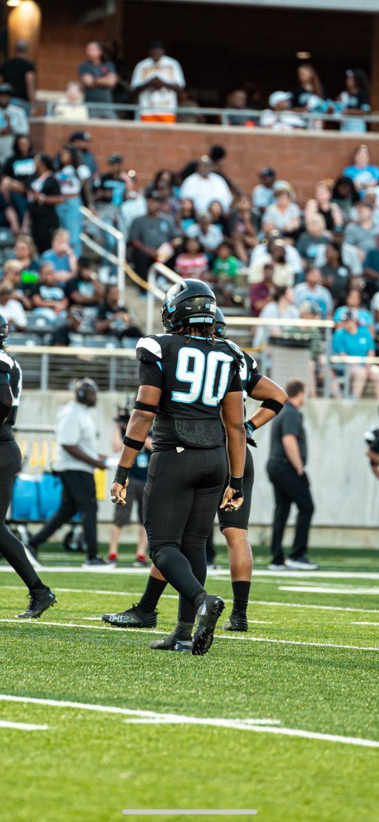 Natthan32's tweet photo. #NewProfilePic #90 @SCSharkFootball  #Defense #recruitthecreek  Nathan Harris c/o 2026 https://t.co/rjT5SXzJhI
