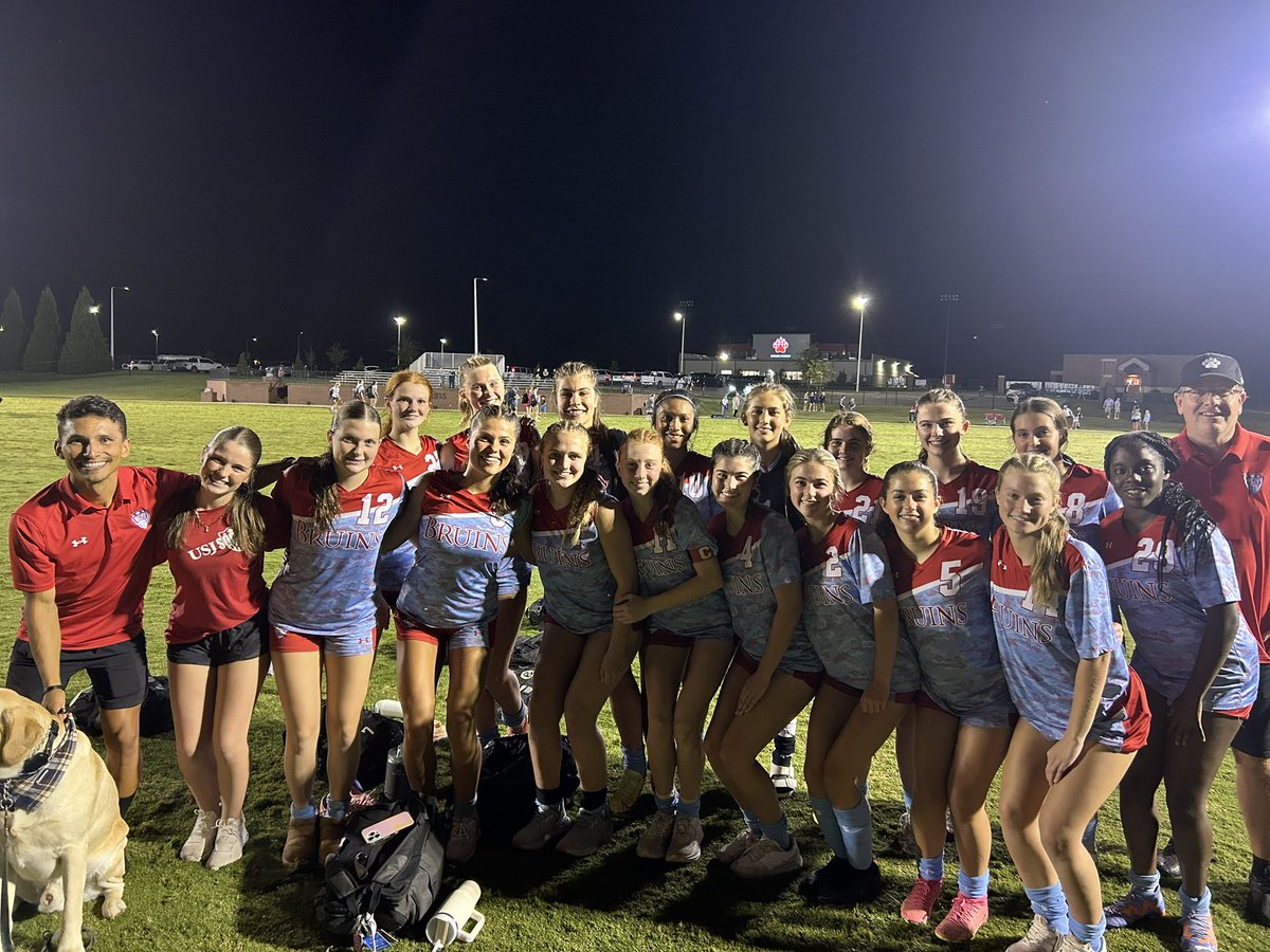Great night on campus, great performance and great result against a very good team. <a href="/USJbruinsoccer/">USJ Bruins Soccer</a> 5-0 <a href="/TurkeyAthletics/">St. Mary's Athletics</a>. Brilliant way of honoring a special senior <a href="/Ellen_Driver22/">Ellen</a>. Thank U #3. Happy Birthday <a href="/LillyTeague20/">Lilly Teague</a>!!!! Go Bruins!