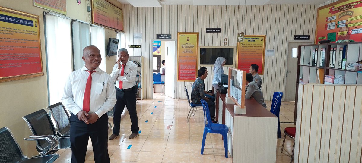 OiSpkt's tweet photo. Pengisian link Responden IKM oleh masyarakat secara mandiri di satpas SPKT Terpadu

#polisiindonesia 
#polisipresisi 
#poldasumsel 
#polresoganilir 
#beyondtrustpresisi2024 https://t.co/BU94NnNRJF