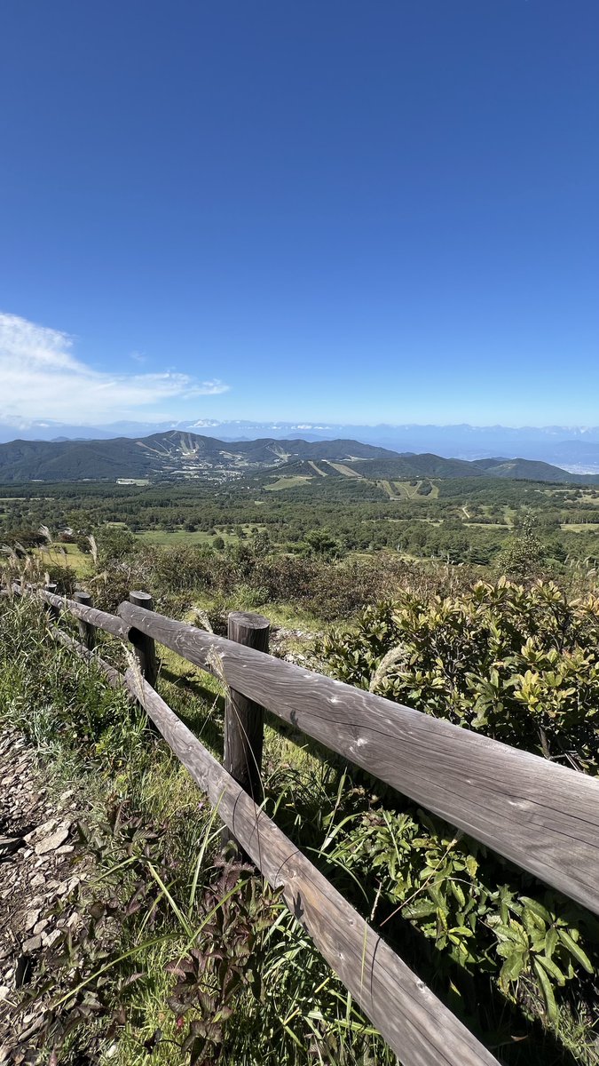 masashikuncom's tweet photo. 山日和⛰️ 根子岳までゆっくりハイク。 https://t.co/zTsDKlPOFK