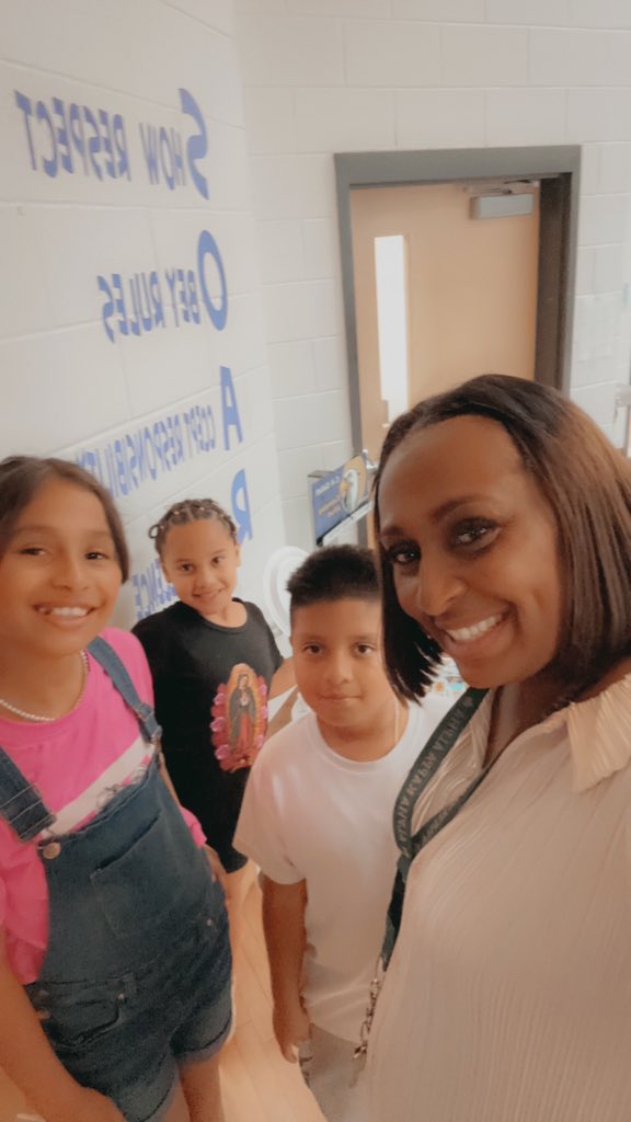 Elbony Johnson tweet media