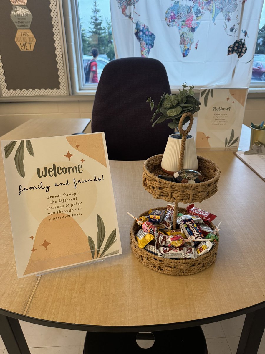 machado_ms's tweet image. Thank you so much to everyone that attended Curriculum Night @StBrigidHCDSB ! It was absolutely amazing to see old faces and meet new ones 🫶🏻 You can find our Curriculum Night Slides on our D2L😊