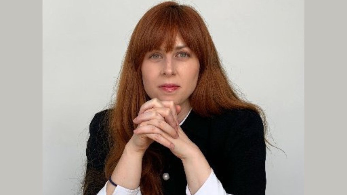 👏🏻👏🏻Felicitamos a nuestra profesora <a href="/ValentinaRozas/">Valentina Rozas-Krause 🌳</a> quien se adjudicó la Cátedra Keith Haring de Arte y Activismo 2024-25 otorgada por el Bard College de Nueva York.
Conoce más detalles: shorturl.at/ODrMz