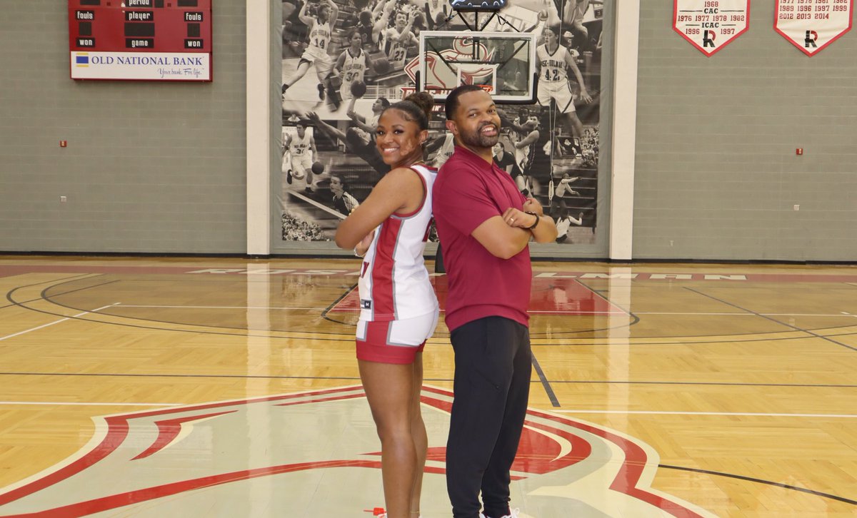 Sidney Carr (@_sidneycarr) on Twitter photo Great visit with <a href="/rhit_wbball/">RHIT Women's Basketball Team</a> !! Thank you <a href="/CoachDPaul/">Devrinn Paul</a> & <a href="/CoachGabbyPaul/">Gabrielle Gibson-Paul</a> for having me and for your great hospitality!! Great visit with <a href="/rhit_wbball/">RHIT Women's Basketball Team</a> !! Thank you <a href="/CoachDPaul/">Devrinn Paul</a> & <a href="/CoachGabbyPaul/">Gabrielle Gibson-Paul</a> for having me and for your great hospitality!!
